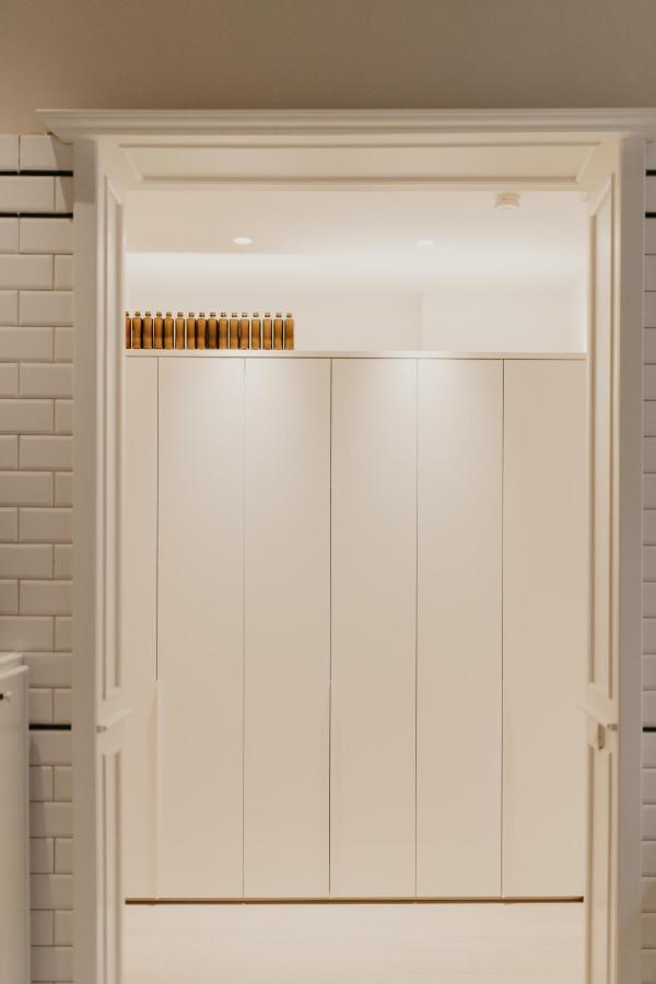 Blue Bird Residence Suite Moriaan Antwerpen Buitenkant foto