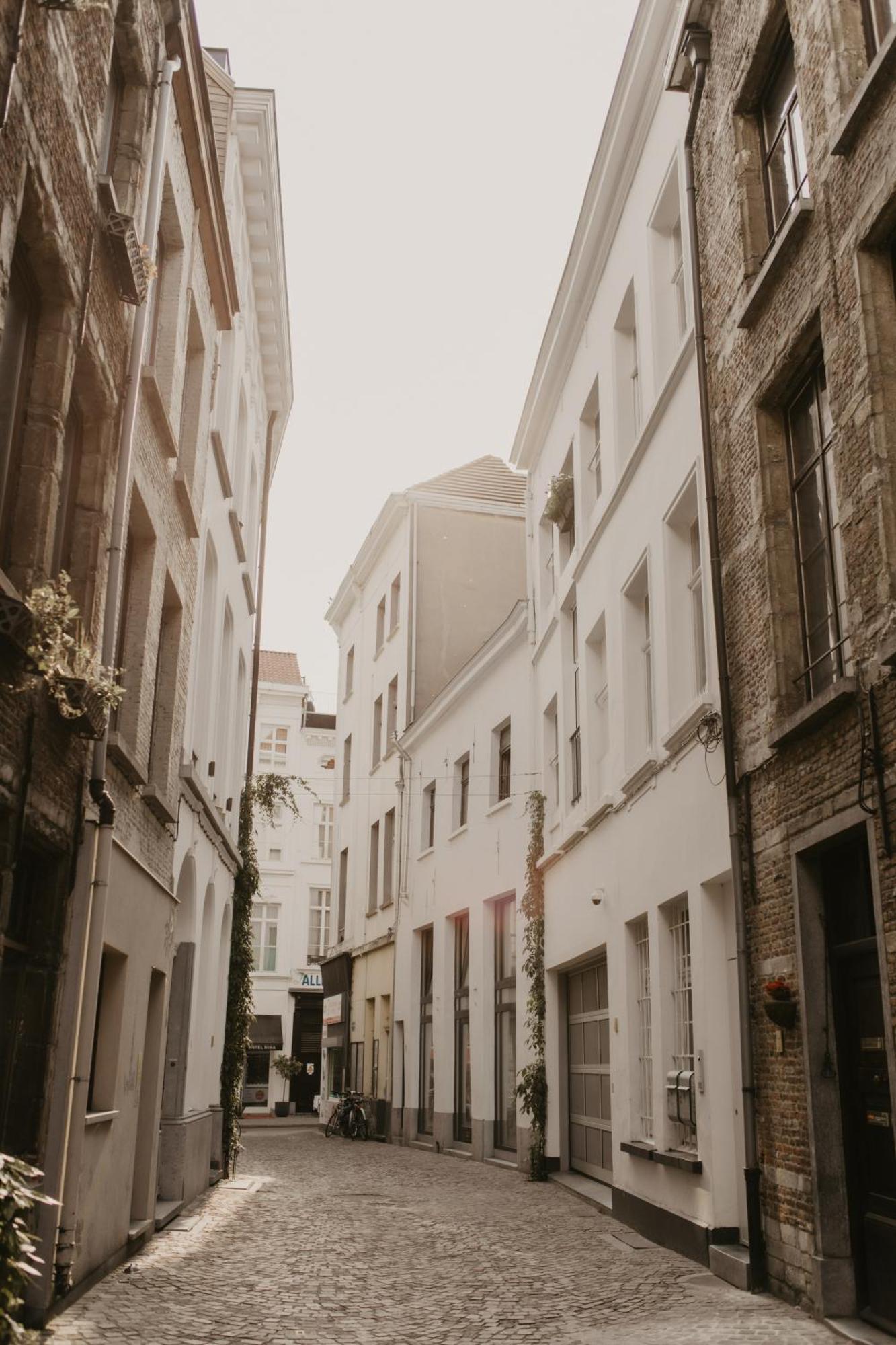 Blue Bird Residence Suite Moriaan Antwerpen Buitenkant foto