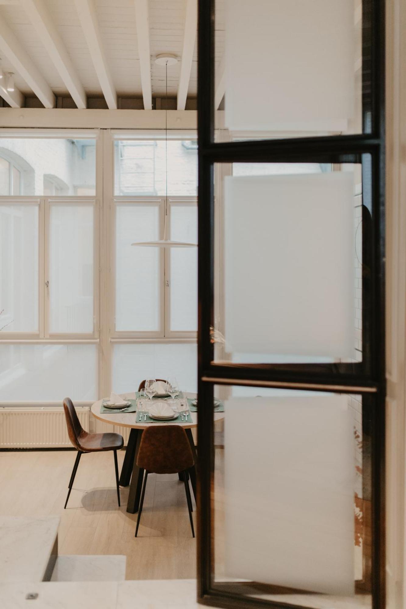 Blue Bird Residence Suite Moriaan Antwerpen Buitenkant foto